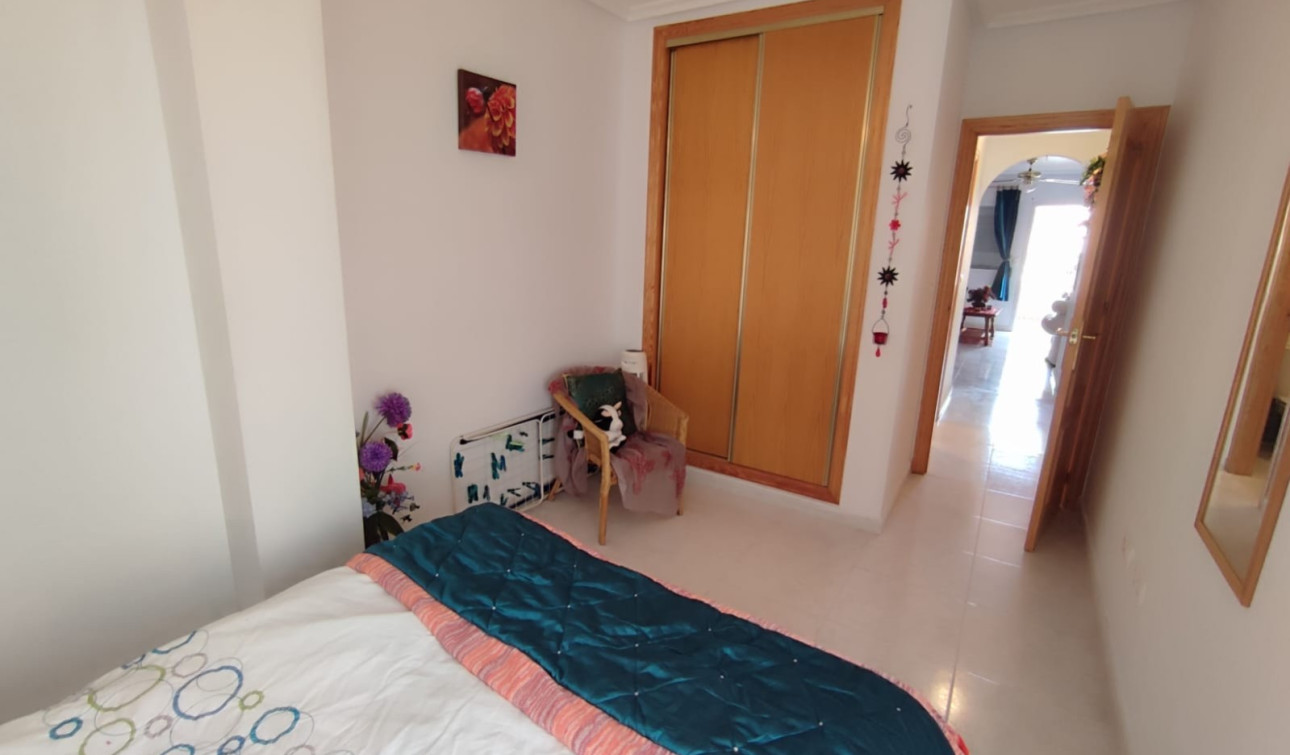 Resale - Apartment / Flat - Hurchillo