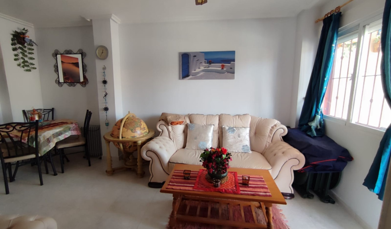 Resale - Apartment / Flat - Hurchillo