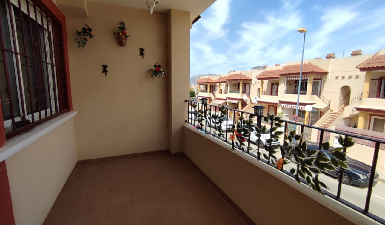 Resale - Apartment / Flat - Hurchillo