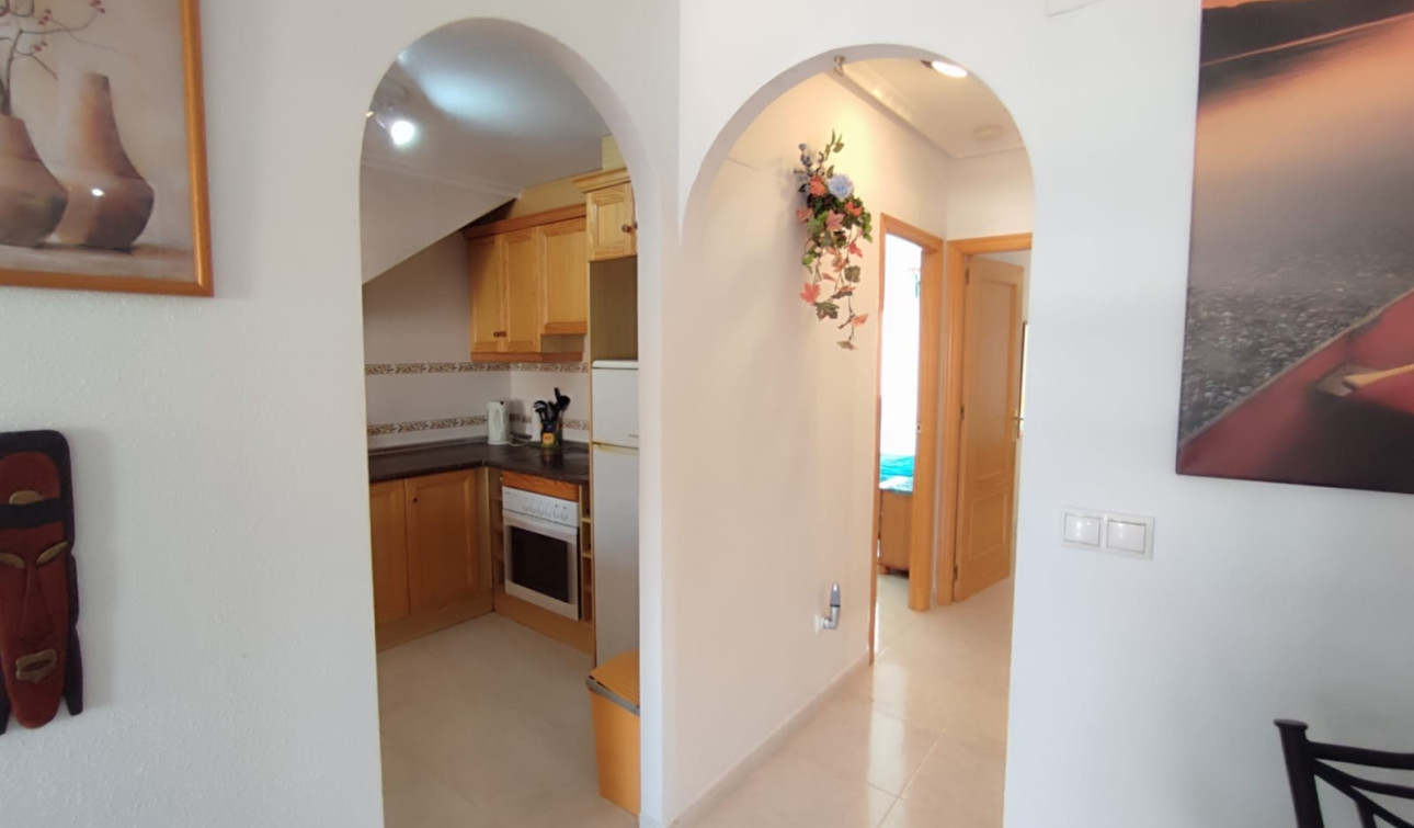 Resale - Apartment / Flat - Hurchillo