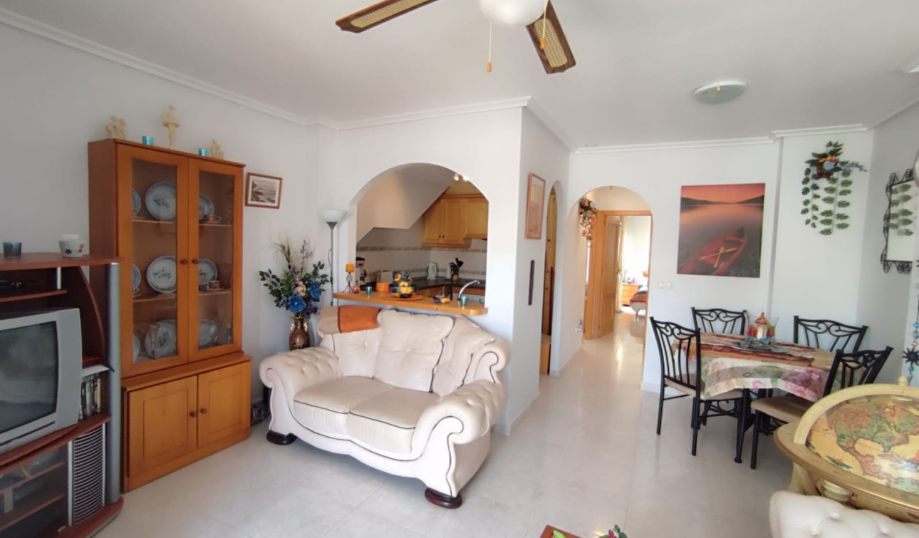 Resale - Apartment / Flat - Hurchillo