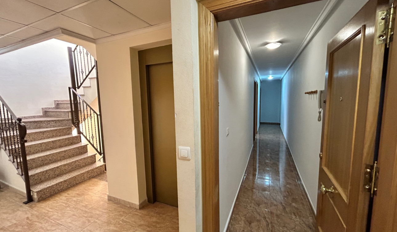 Resale - Apartment / Flat - Jacarilla - pueblo