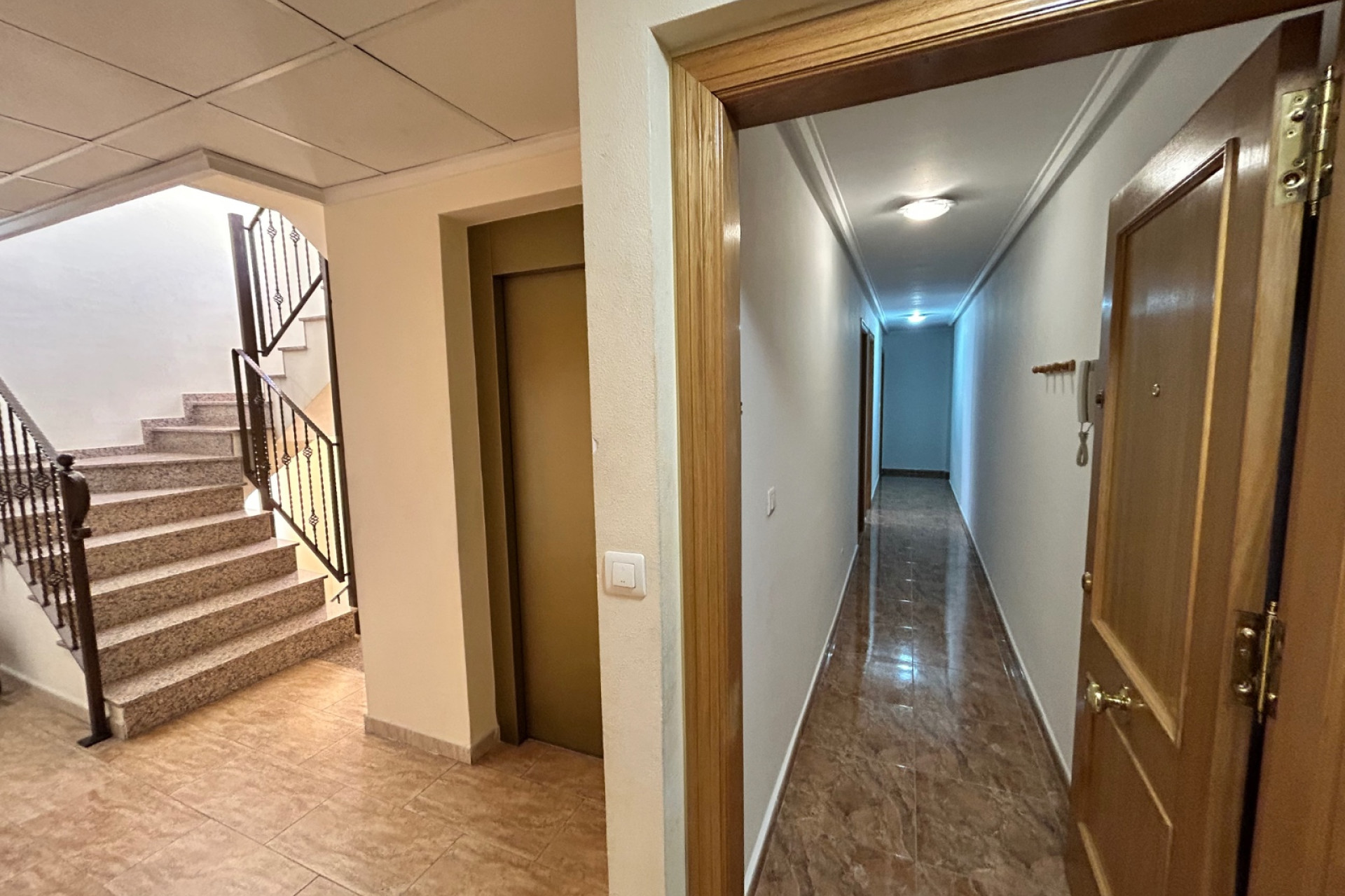 Resale - Apartment / Flat - Jacarilla - pueblo