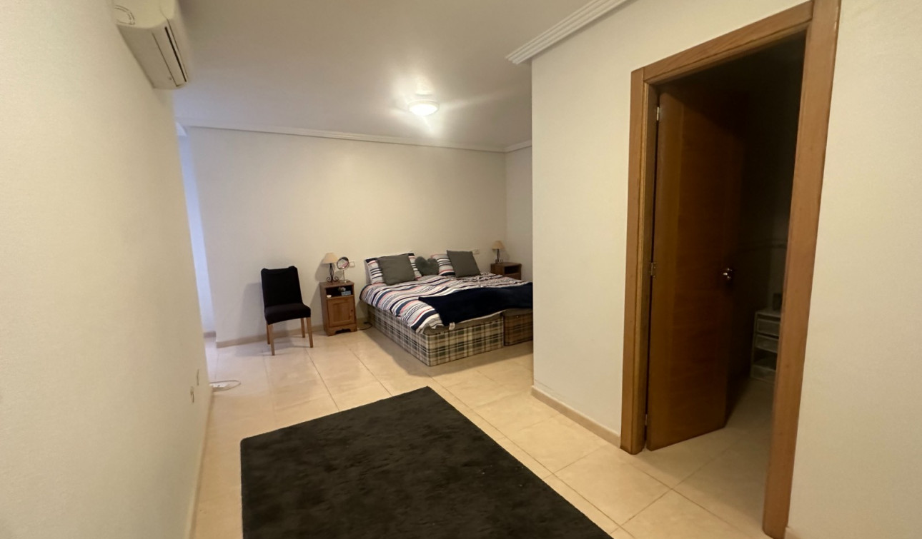 Resale - Apartment / Flat - Jacarilla