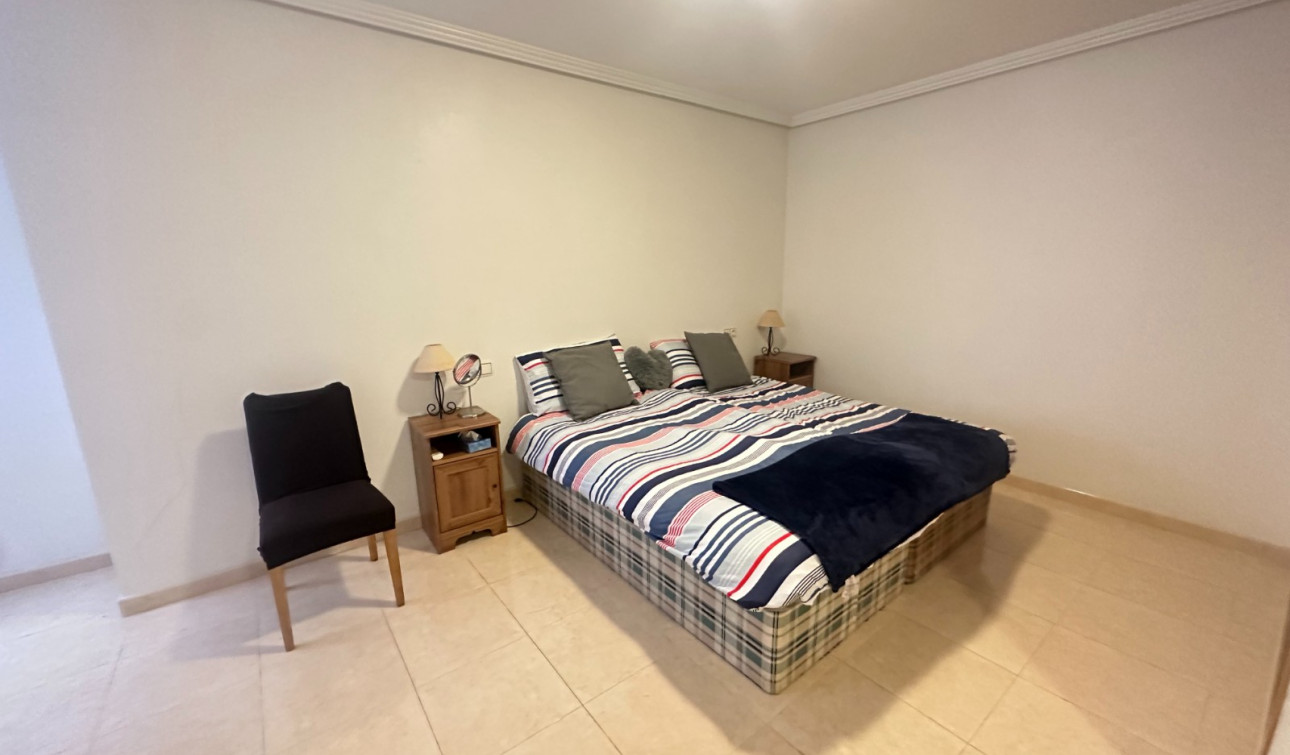 Resale - Apartment / Flat - Jacarilla