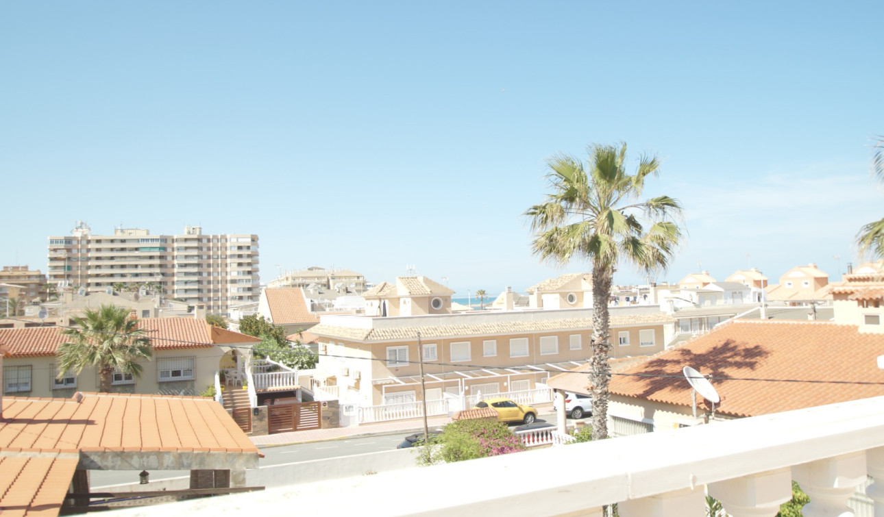 Resale - Apartment / Flat - La Mata - Playa