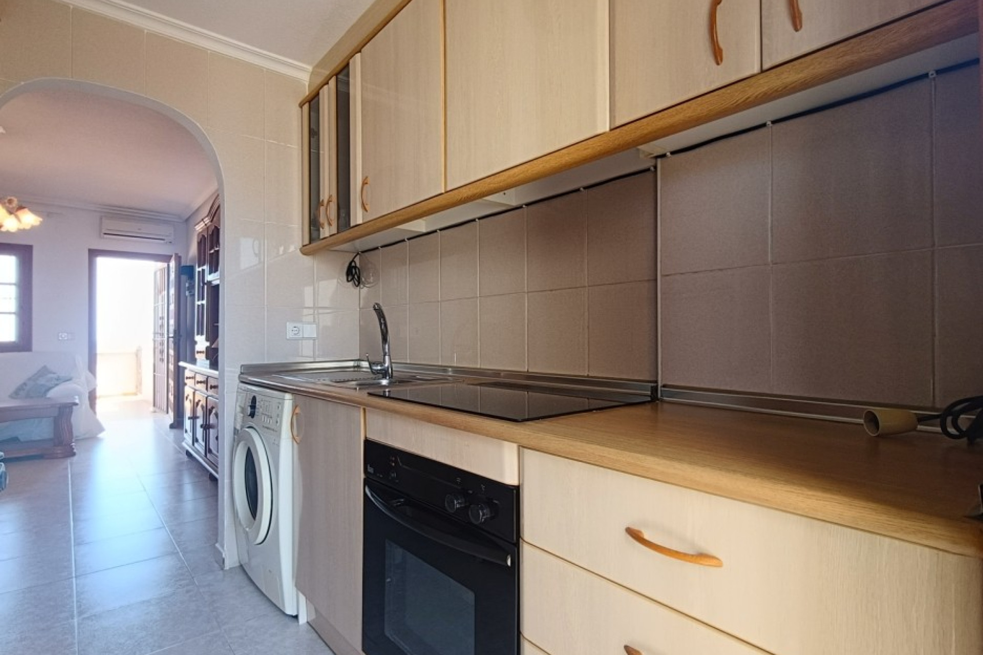 Resale - Apartment / Flat - La Mata