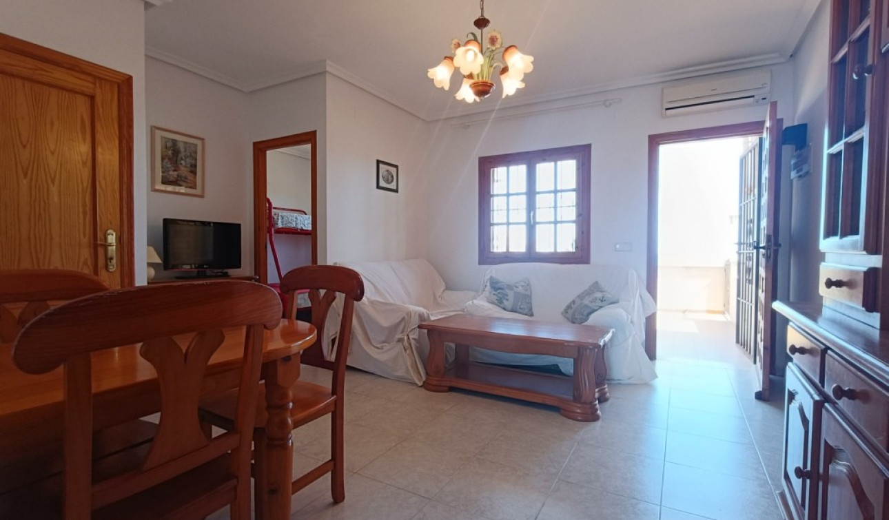 Resale - Apartment / Flat - La Mata