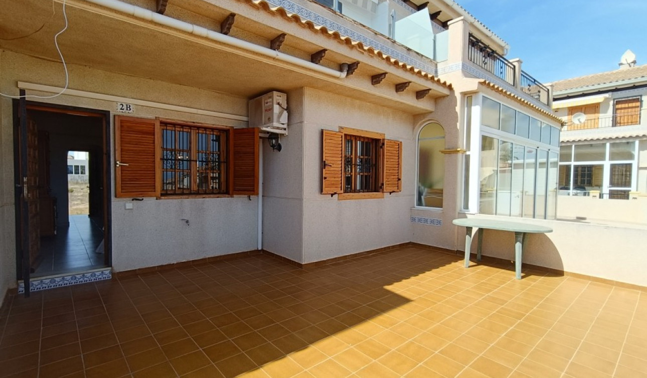 Resale - Apartment / Flat - La Mata