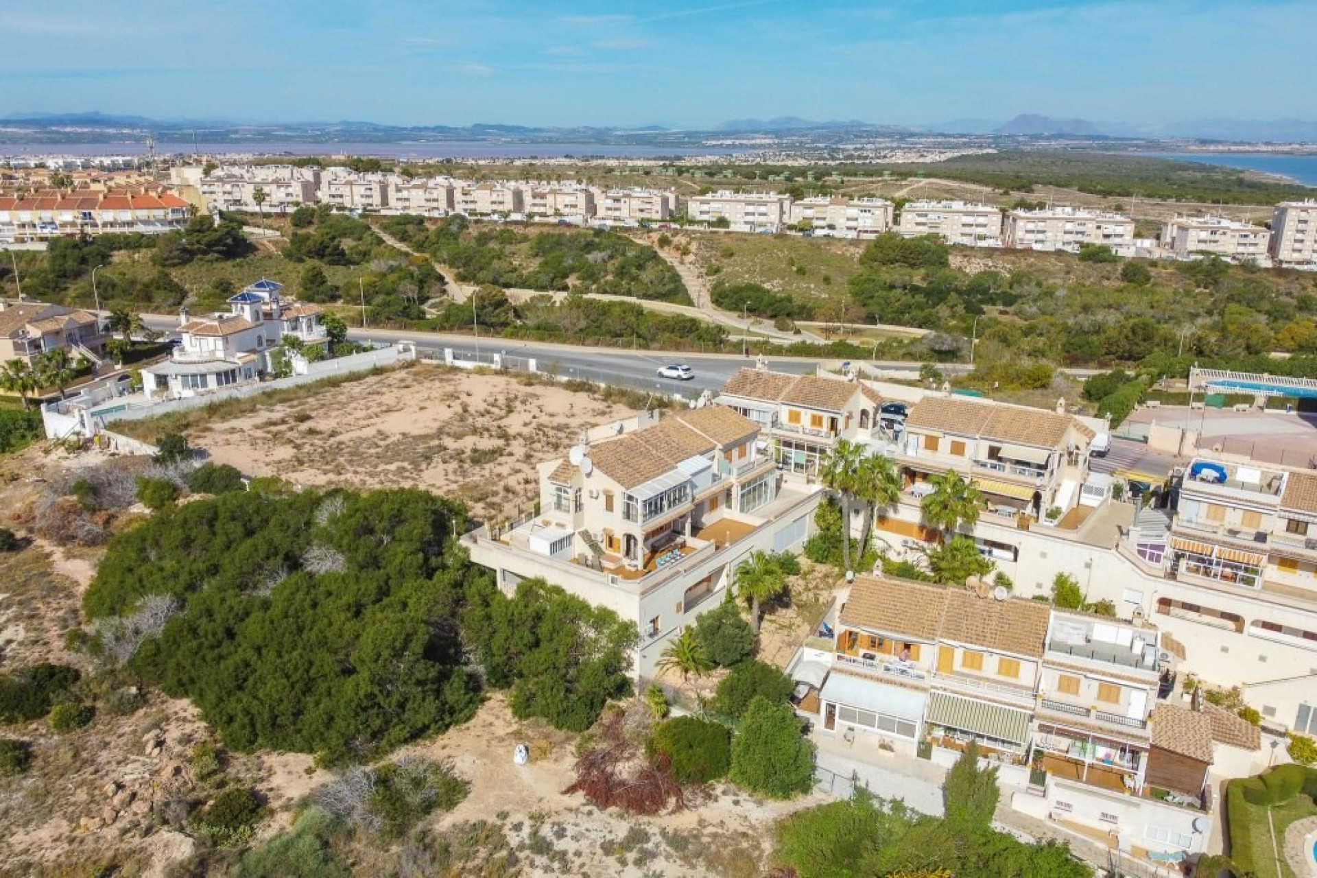Resale - Apartment / Flat - La Mata