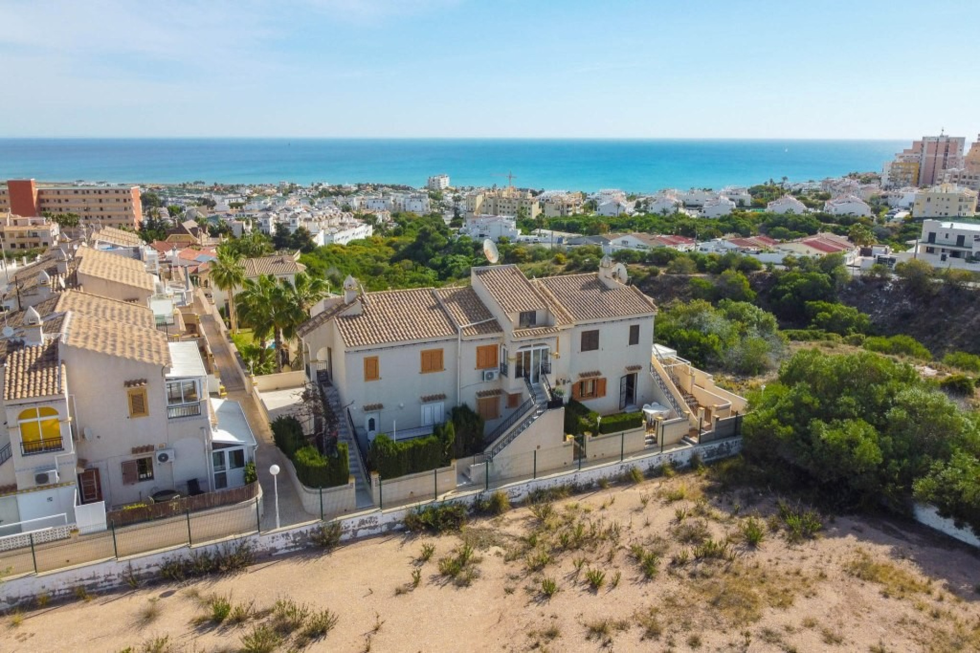Resale - Apartment / Flat - La Mata