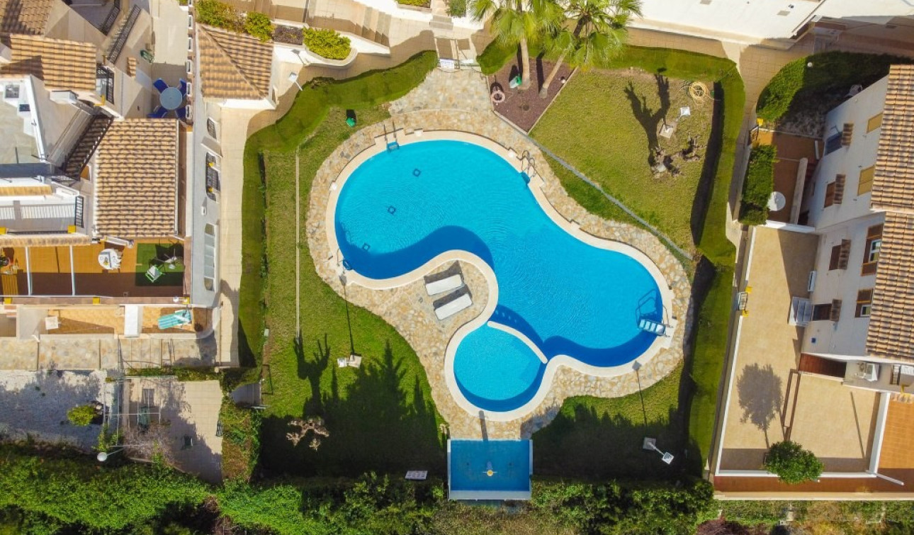 Resale - Apartment / Flat - La Mata