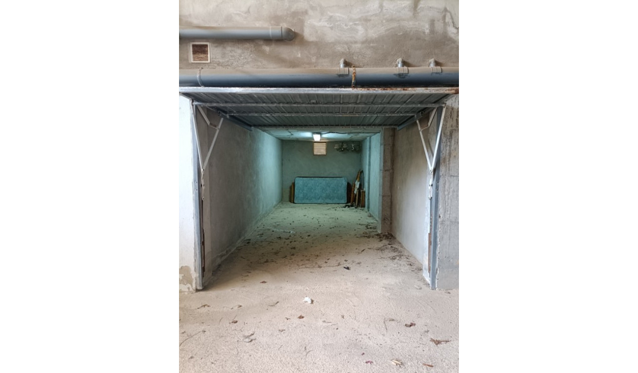 Resale - Apartment / Flat - La Mata