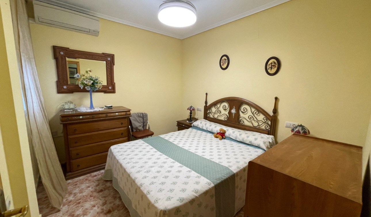 Resale - Apartment / Flat - La Mata