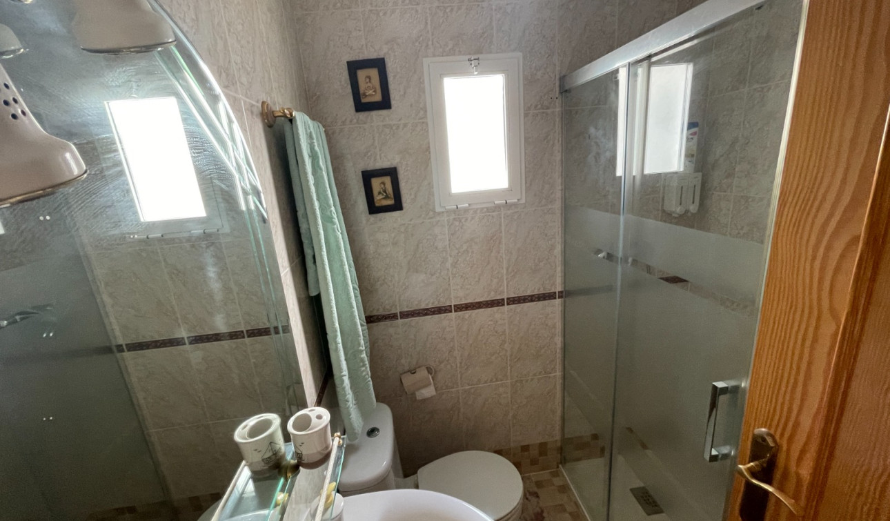 Resale - Apartment / Flat - La Mata
