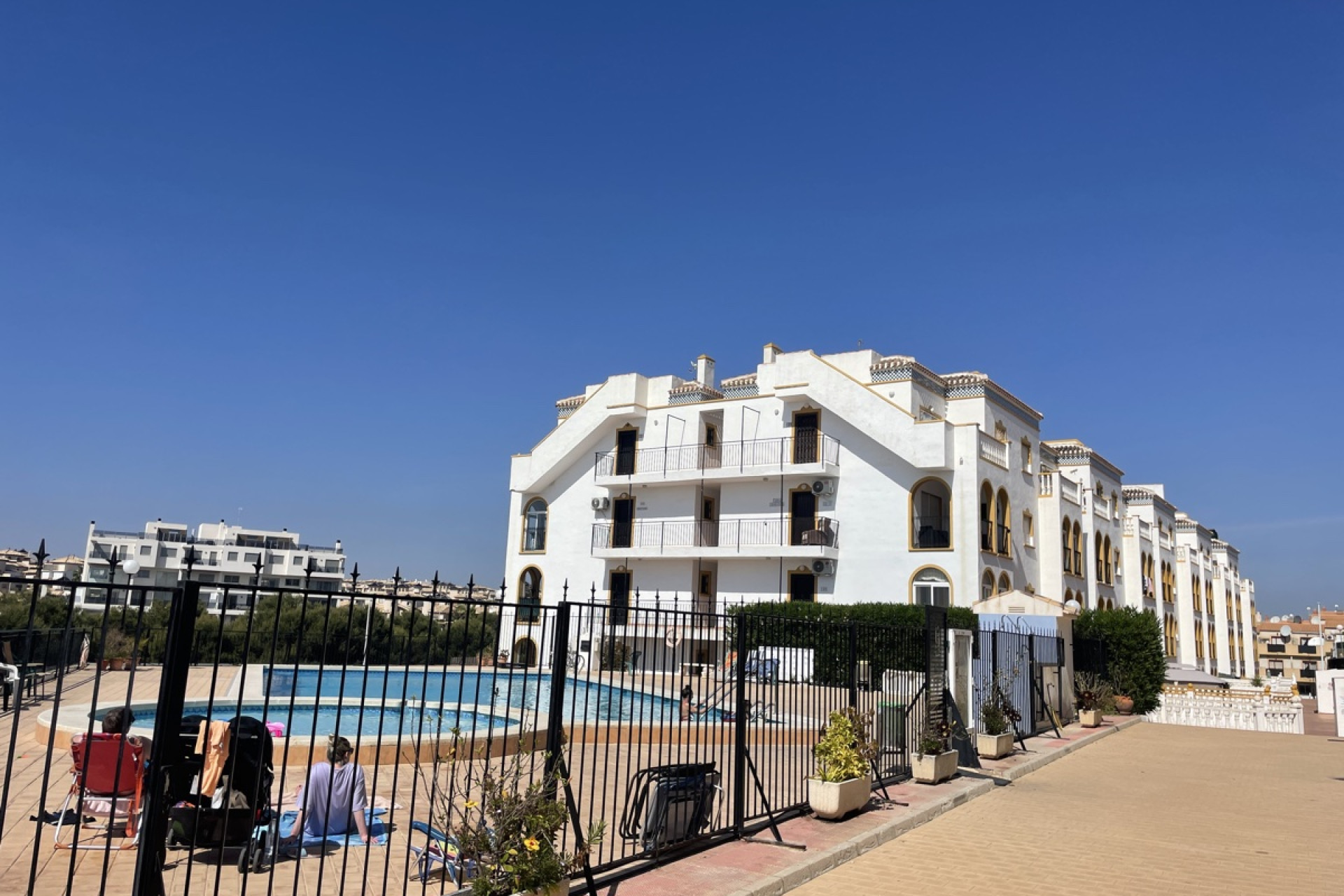 Resale - Apartment / Flat - La Zenia