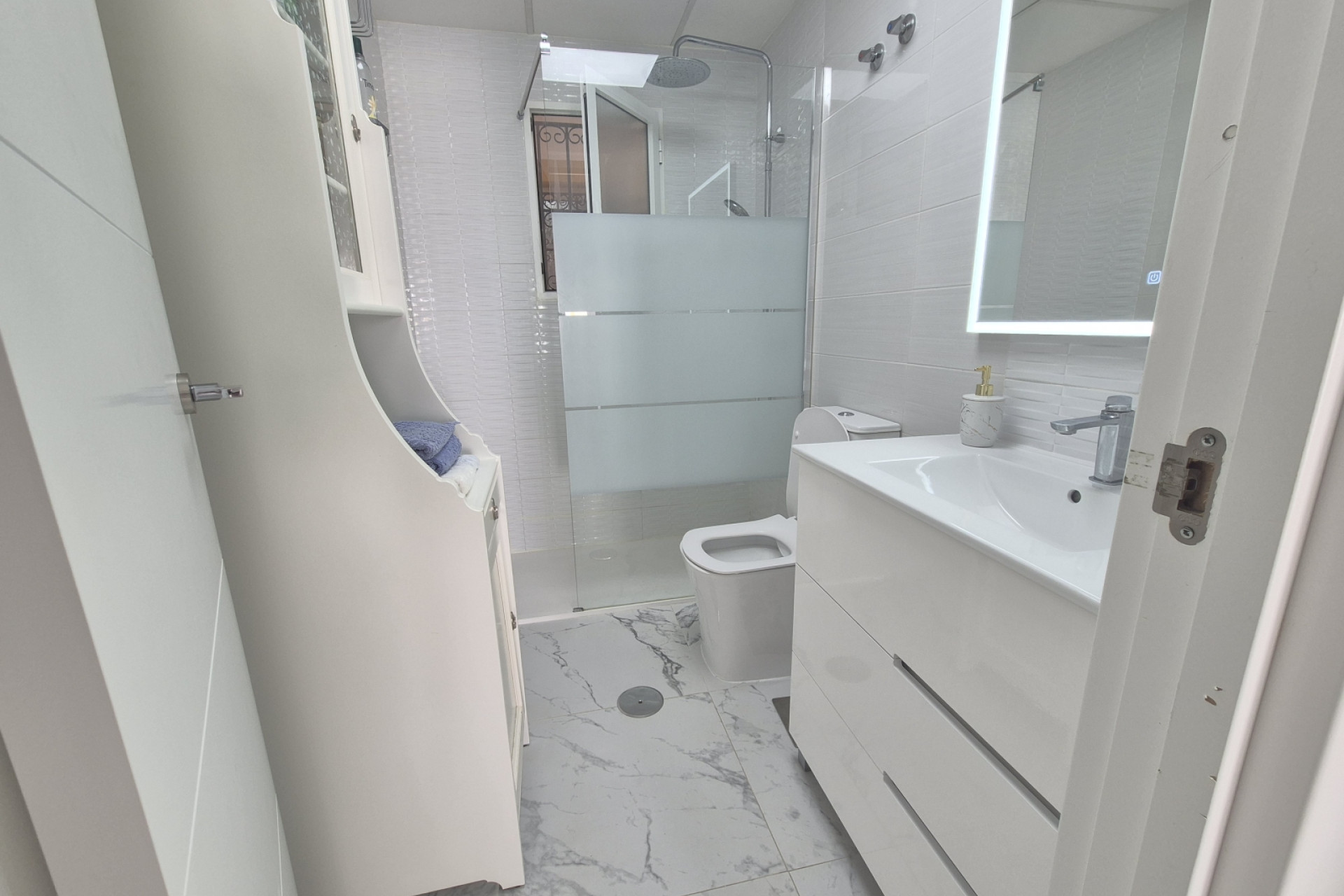 Resale - Apartment / Flat - La Zenia