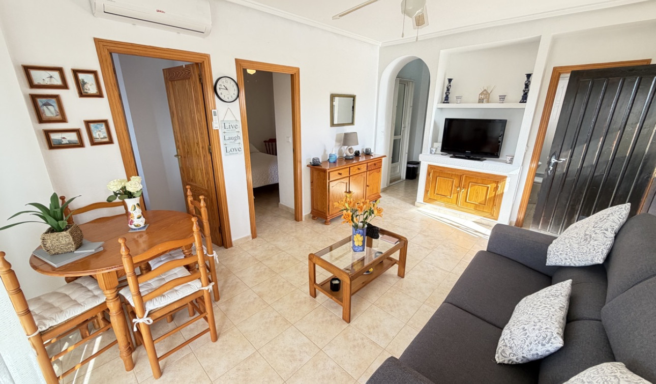 Resale - Apartment / Flat - La Zenia