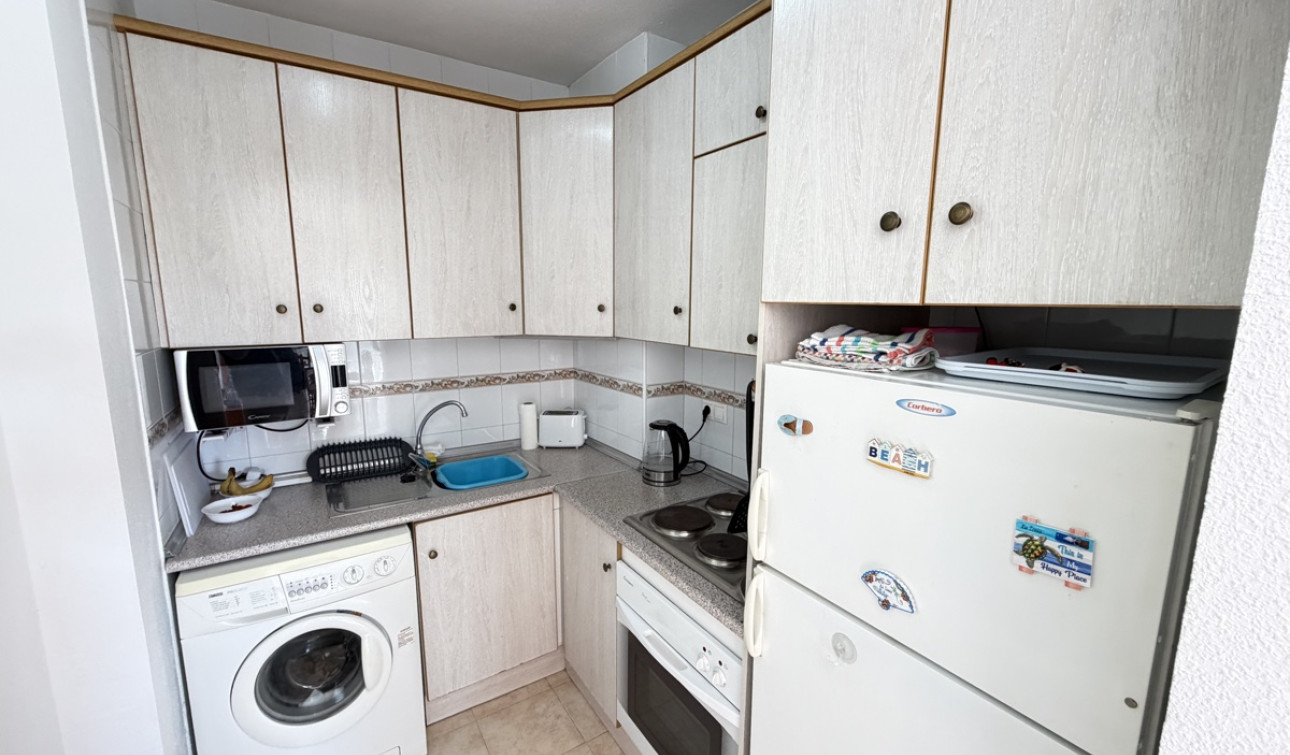 Resale - Apartment / Flat - La Zenia