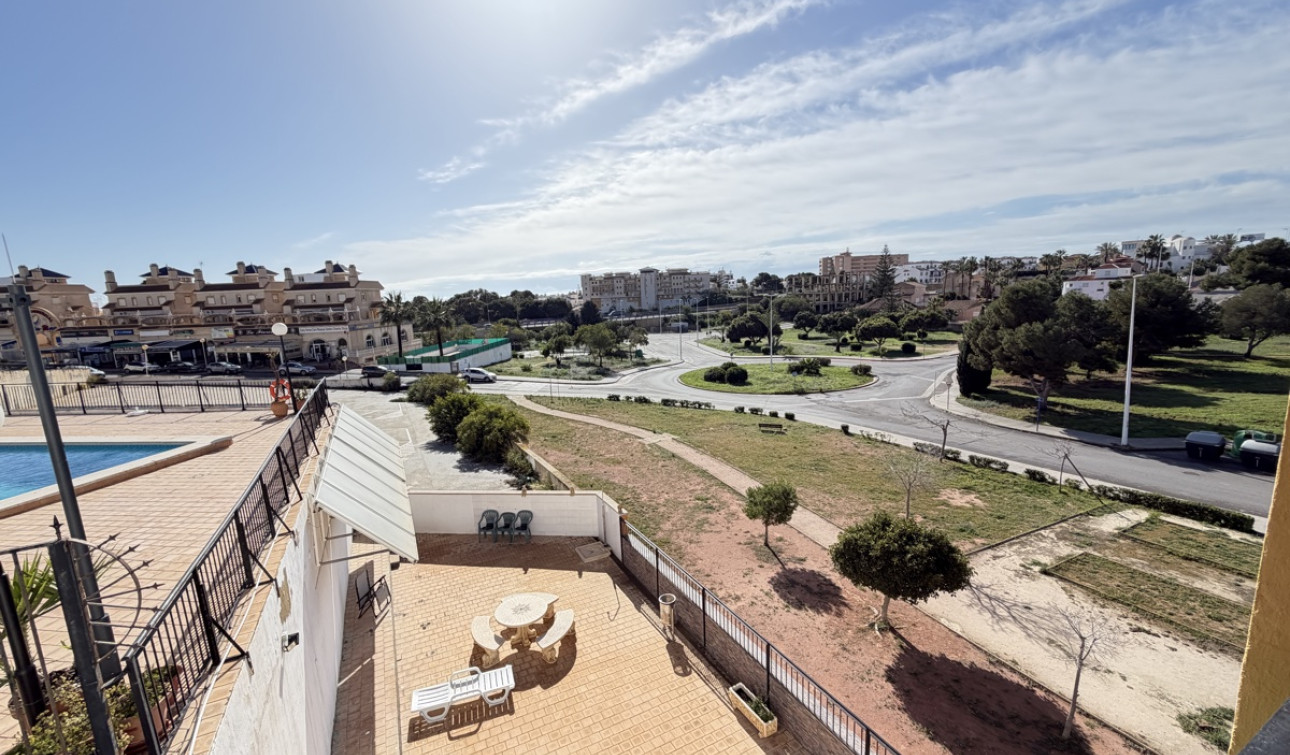 Resale - Apartment / Flat - La Zenia