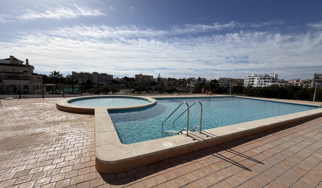 Resale - Apartment / Flat - La Zenia
