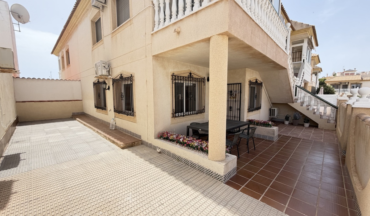Resale - Apartment / Flat - La Zenia