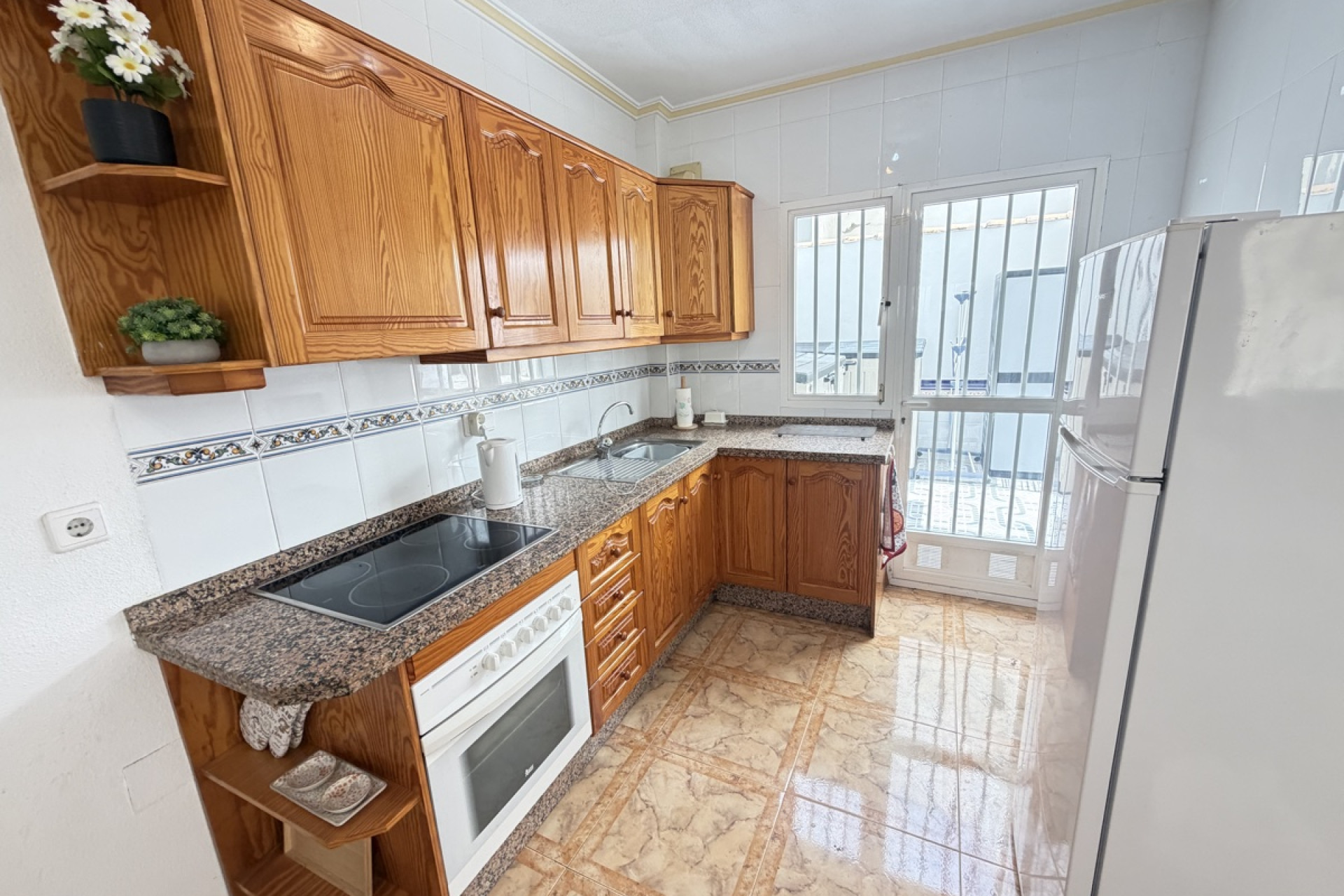 Resale - Apartment / Flat - La Zenia