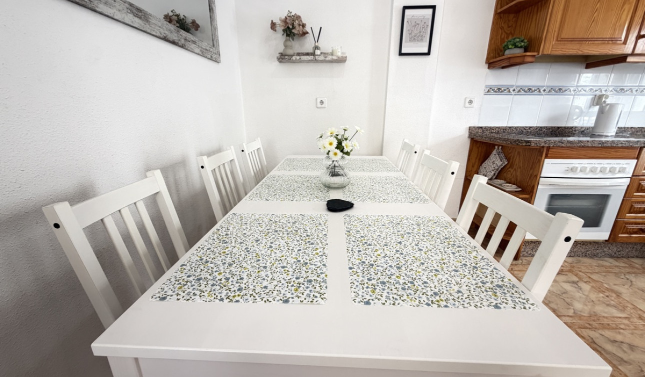 Resale - Apartment / Flat - La Zenia