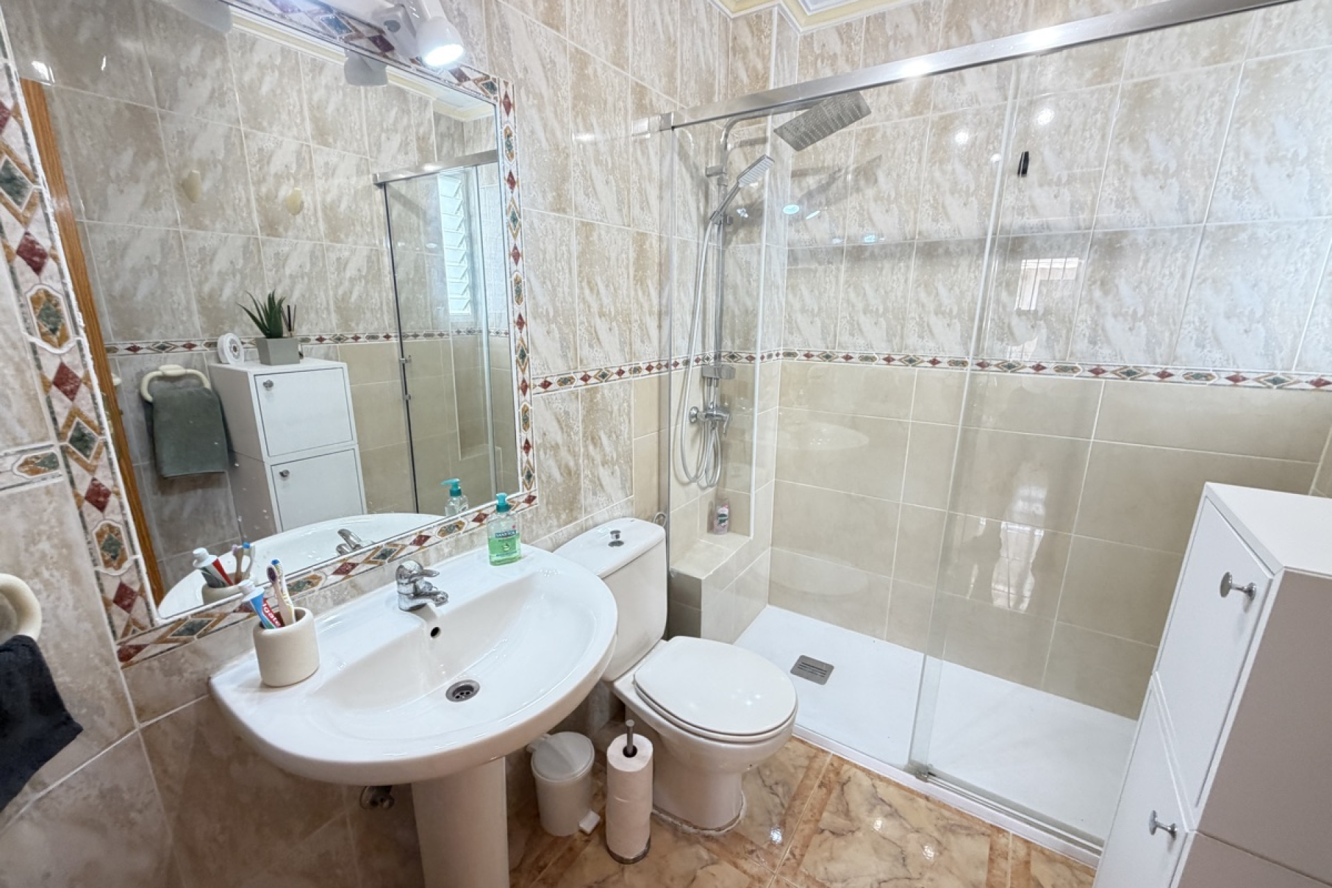 Resale - Apartment / Flat - La Zenia