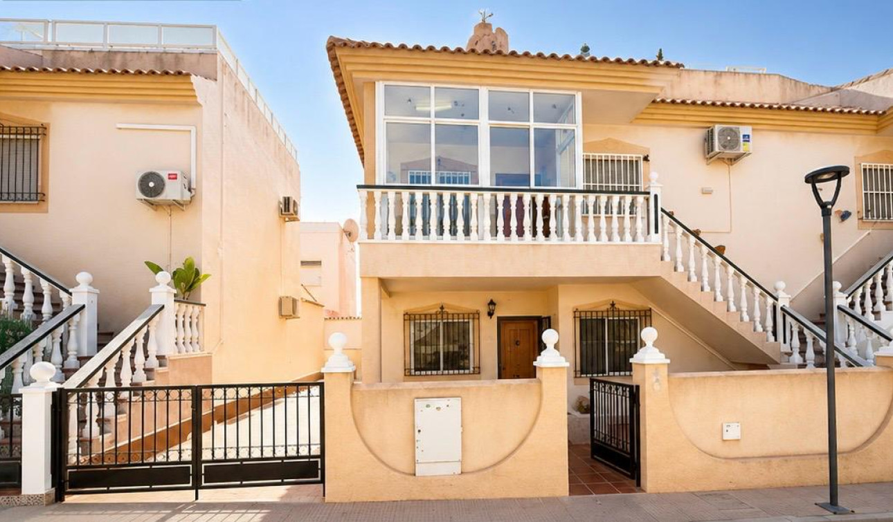 Resale - Apartment / Flat - La Zenia