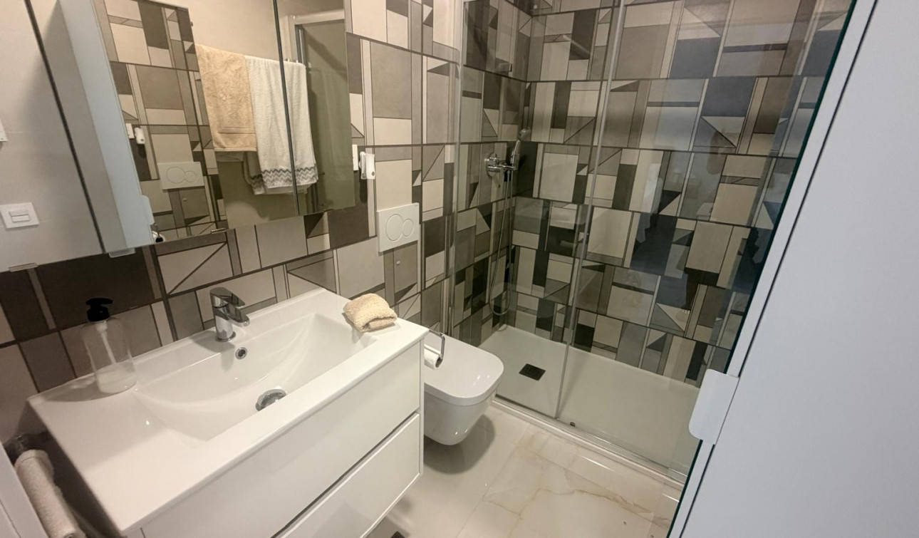 Resale - Apartment / Flat - Los Altos - Torrevieja