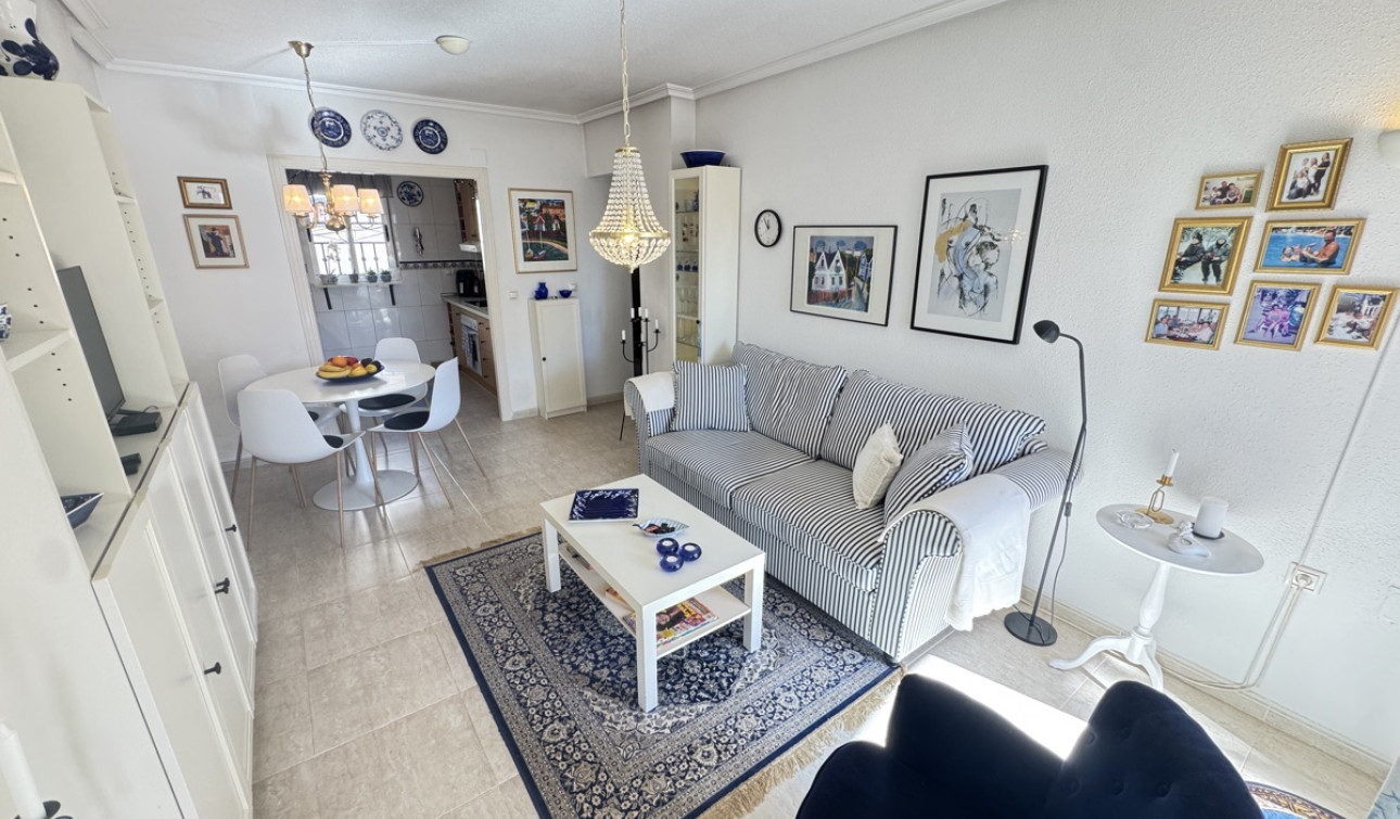 Resale - Apartment / Flat - Los Altos