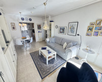 Resale - Apartment / Flat - Los Altos