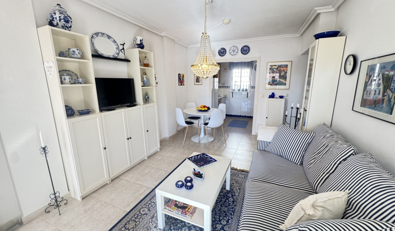 Resale - Apartment / Flat - Los Altos