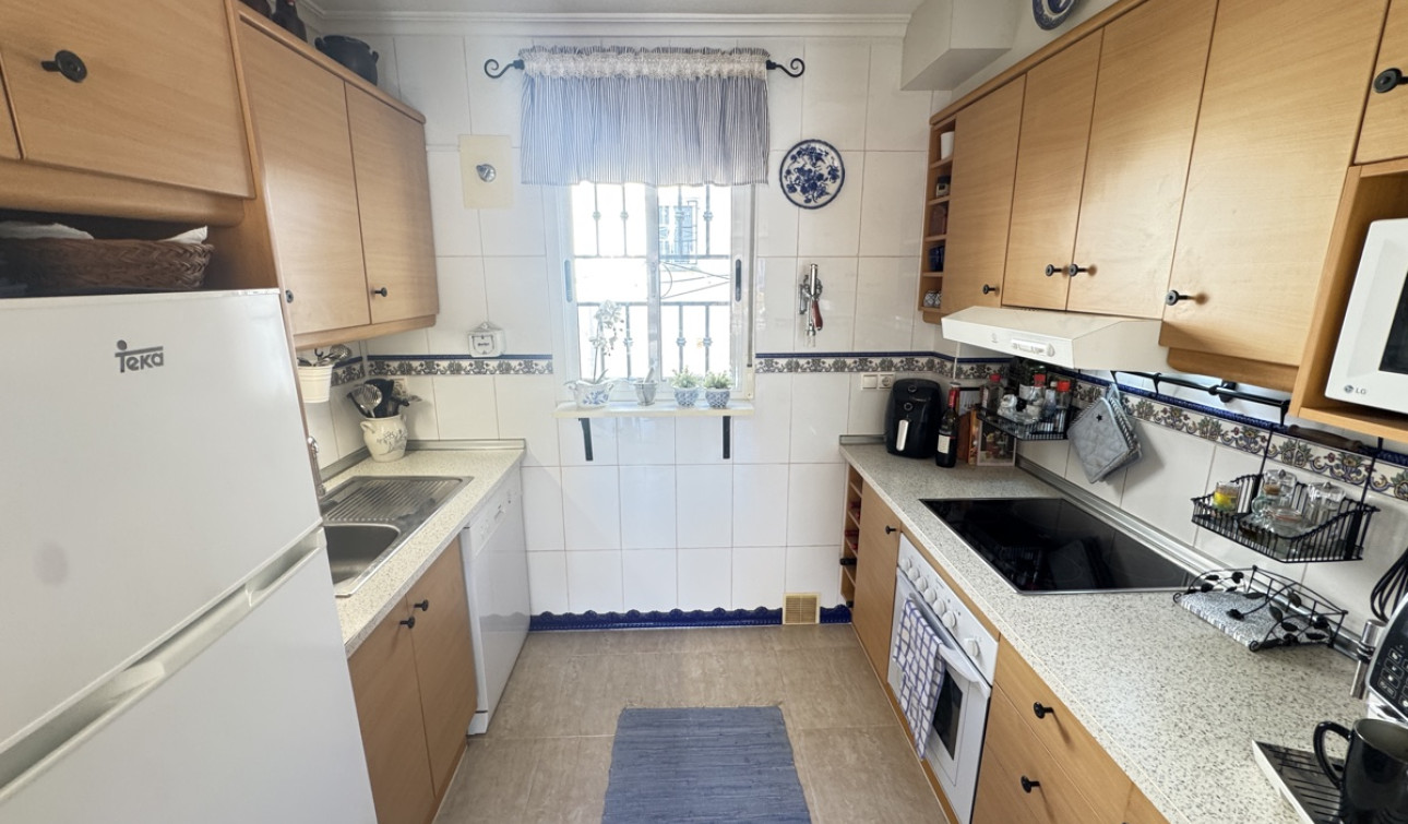 Resale - Apartment / Flat - Los Altos