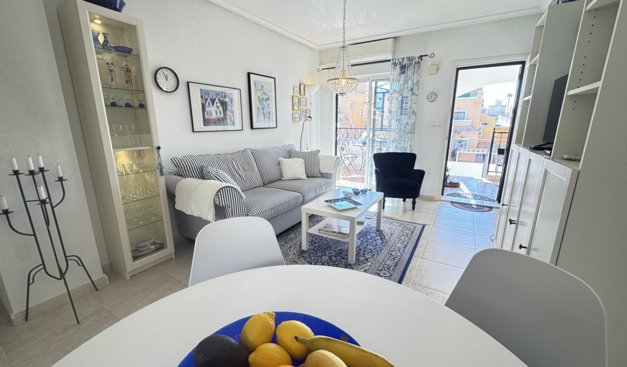 Resale - Apartment / Flat - Los Altos