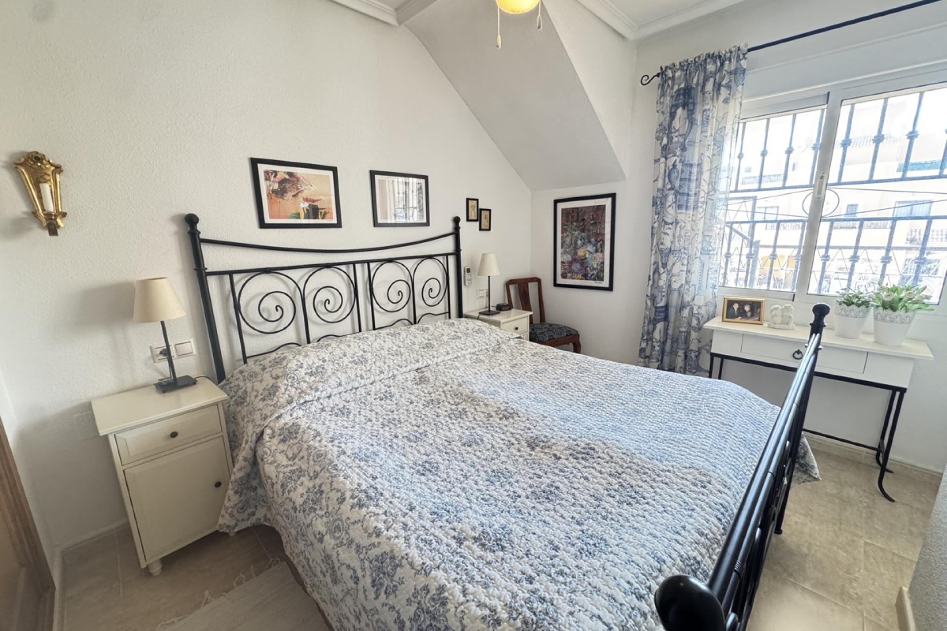 Resale - Apartment / Flat - Los Altos