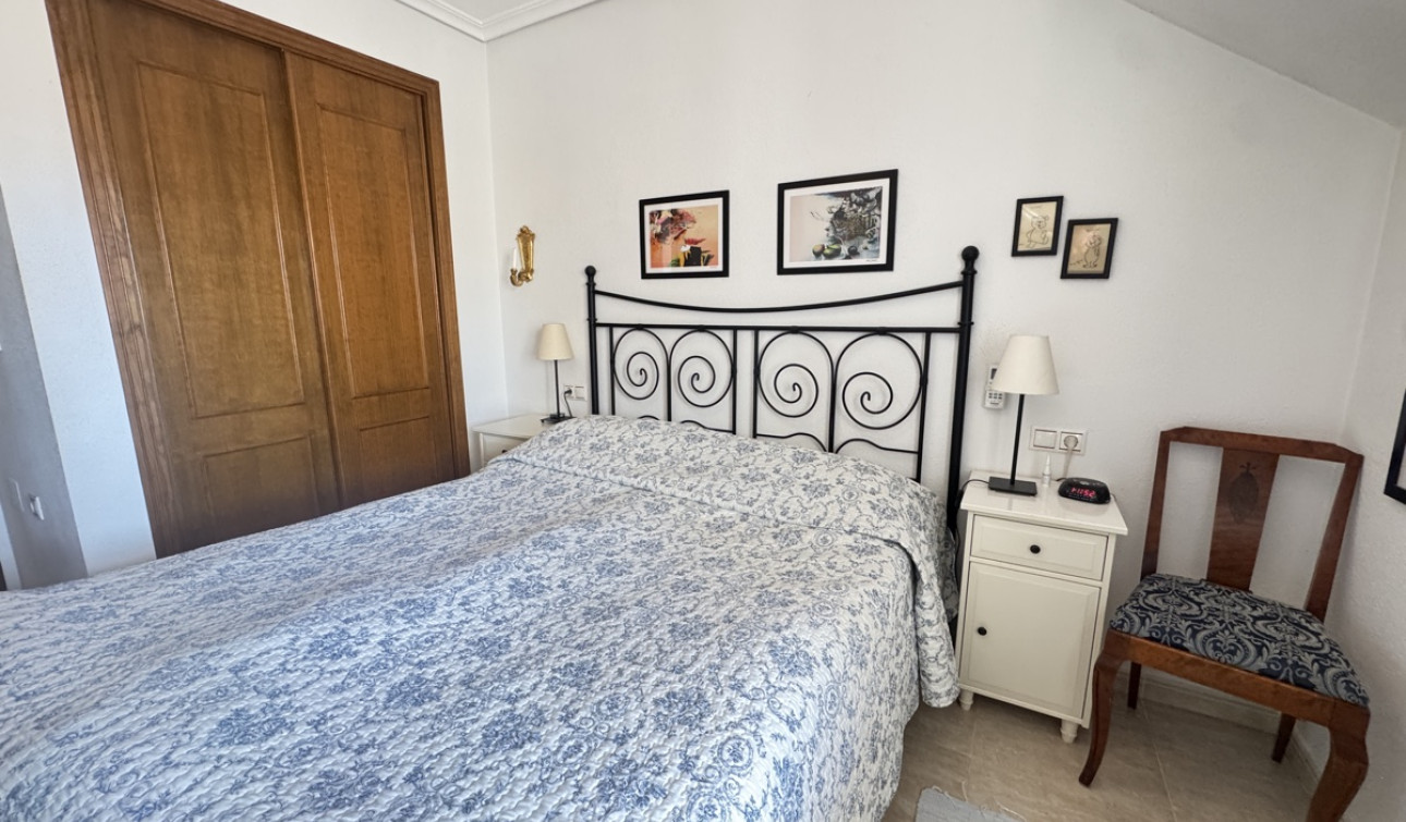 Resale - Apartment / Flat - Los Altos