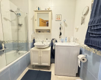 Resale - Apartment / Flat - Los Altos