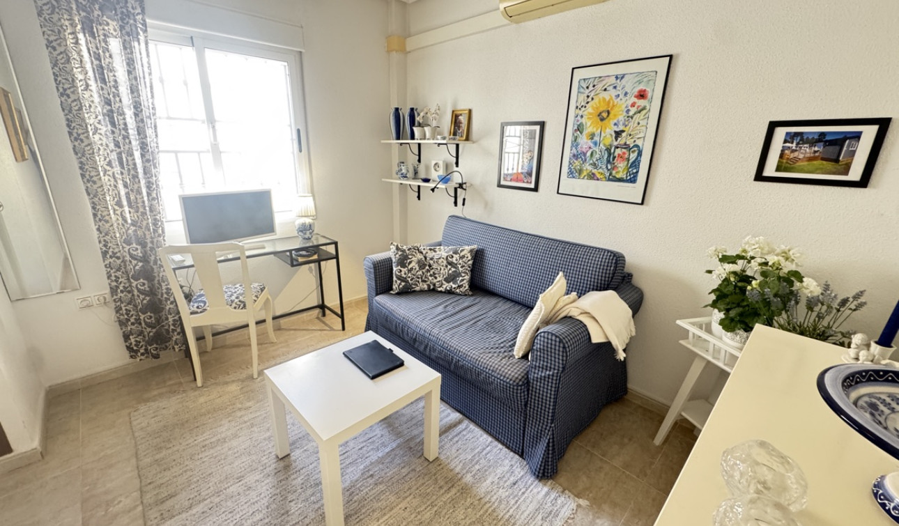 Resale - Apartment / Flat - Los Altos