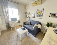 Resale - Apartment / Flat - Los Altos