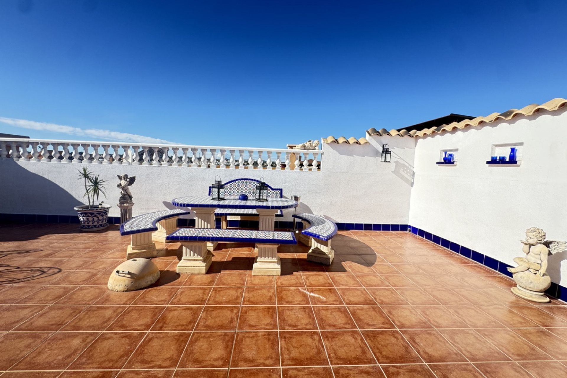 Resale - Apartment / Flat - Los Altos