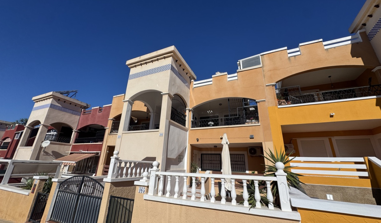 Resale - Apartment / Flat - Los Altos