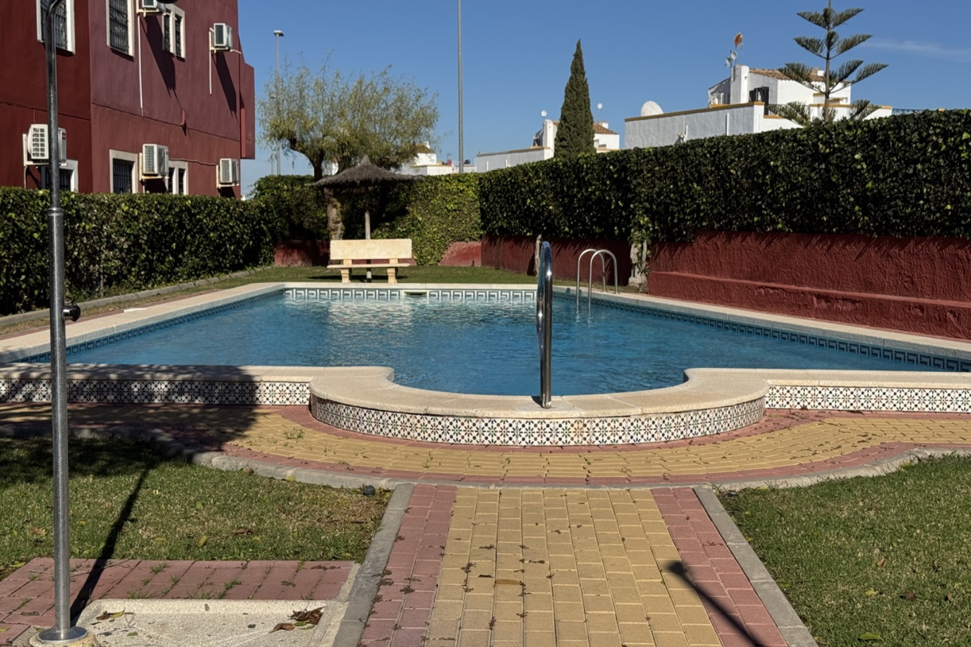 Resale - Apartment / Flat - Los Altos