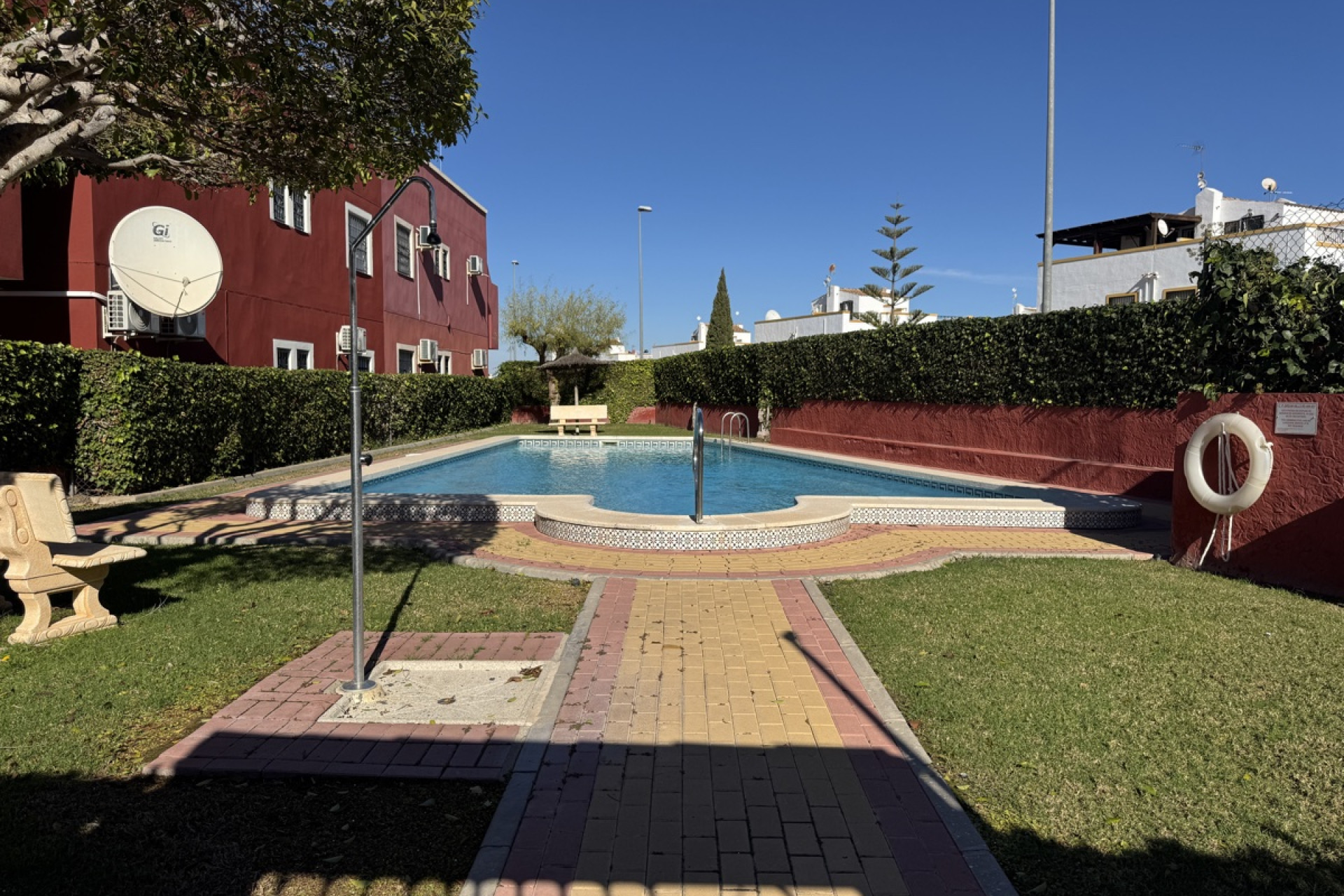 Resale - Apartment / Flat - Los Altos
