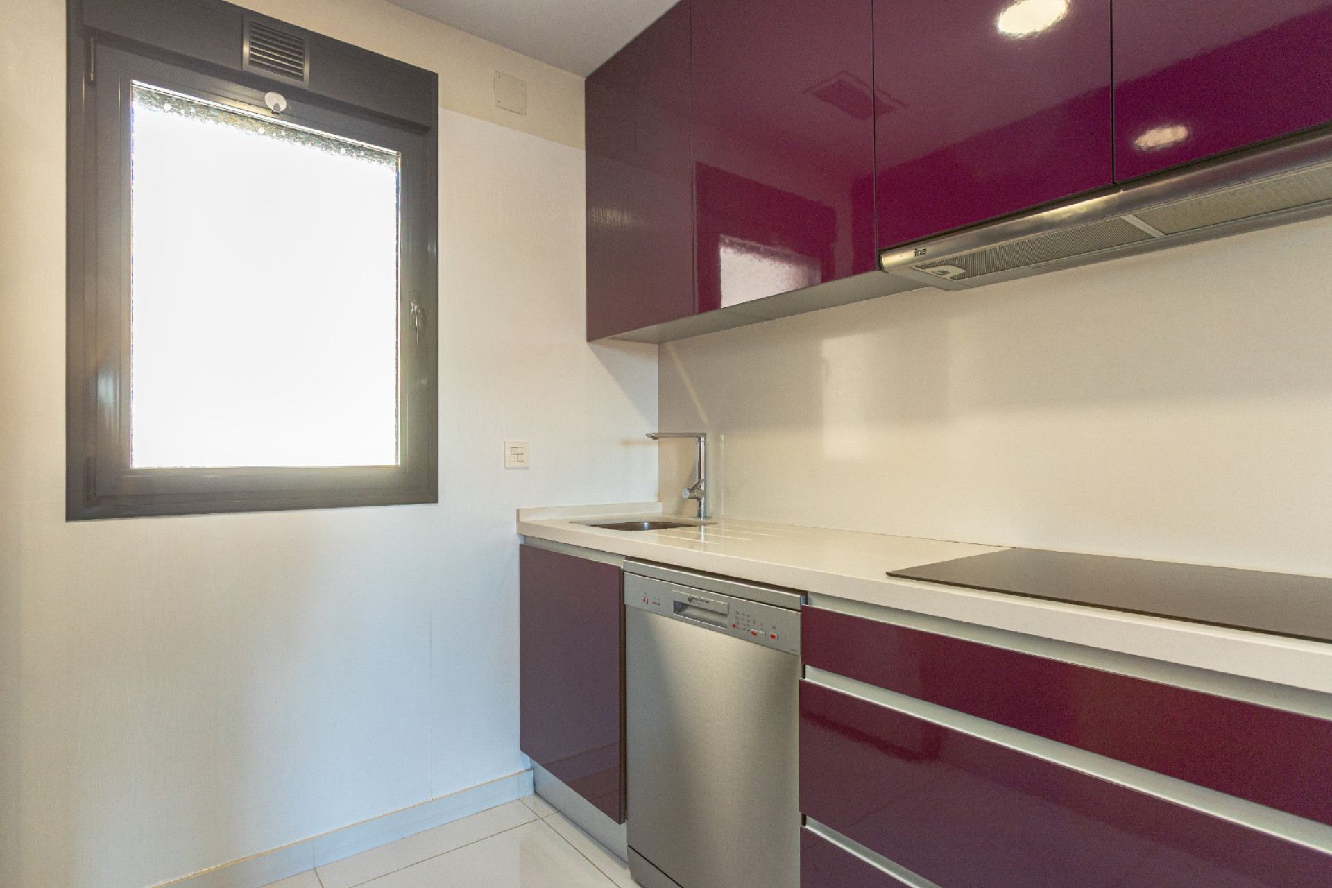 Resale - Apartment / Flat - Los Altos