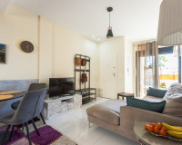 Resale - Apartment / Flat - Los Altos