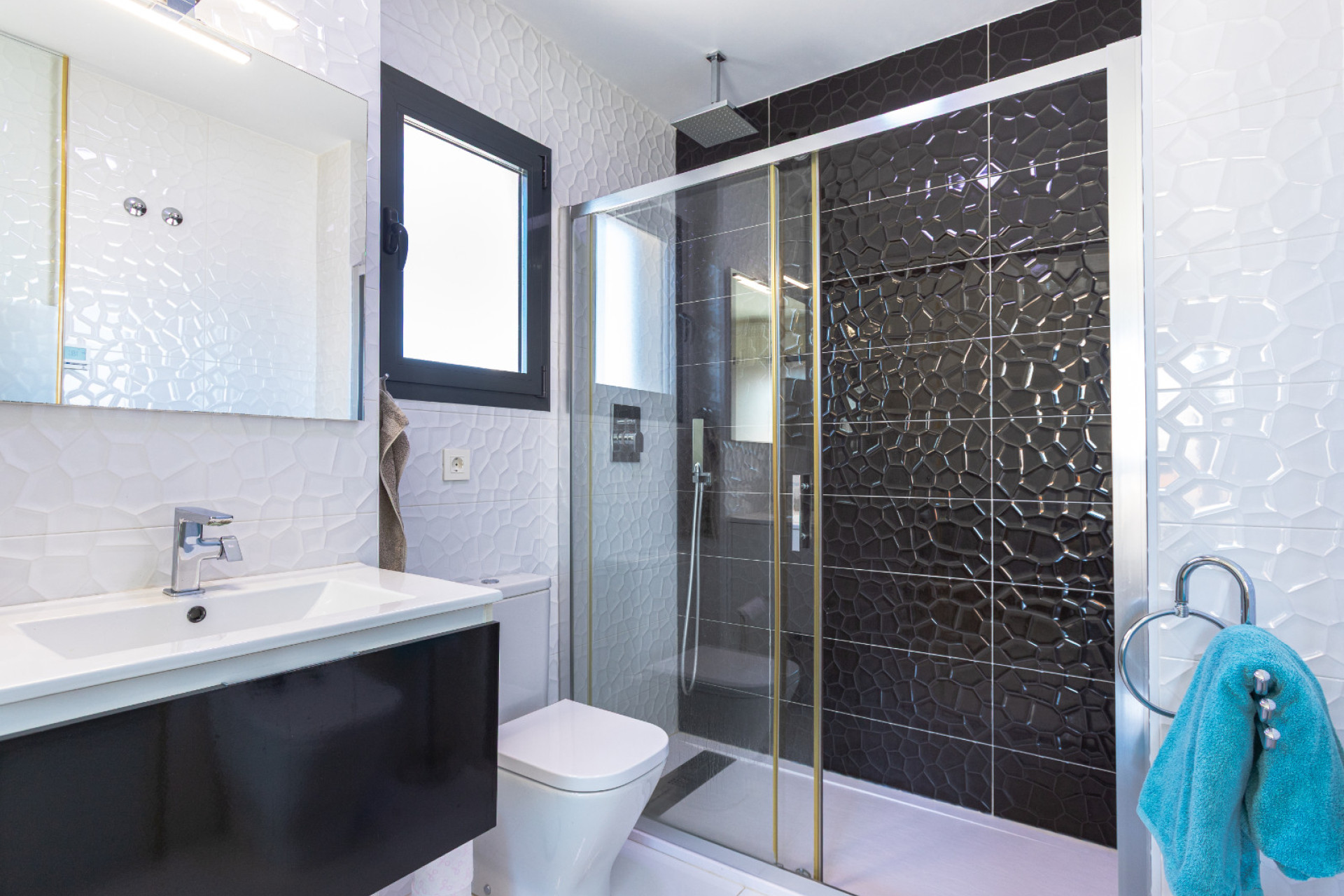 Resale - Apartment / Flat - Los Altos