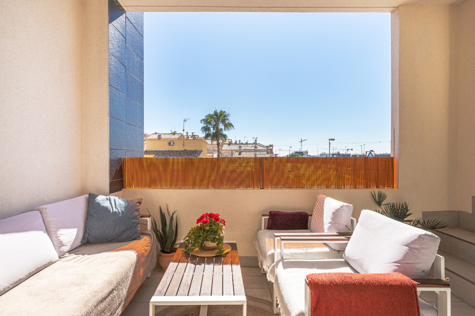 Resale - Apartment / Flat - Los Altos