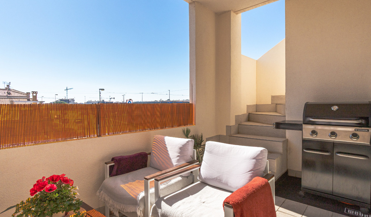 Resale - Apartment / Flat - Los Altos